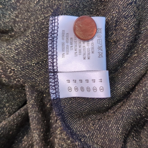 Your 6th Sense Metallic Top - Picture 12 of 12